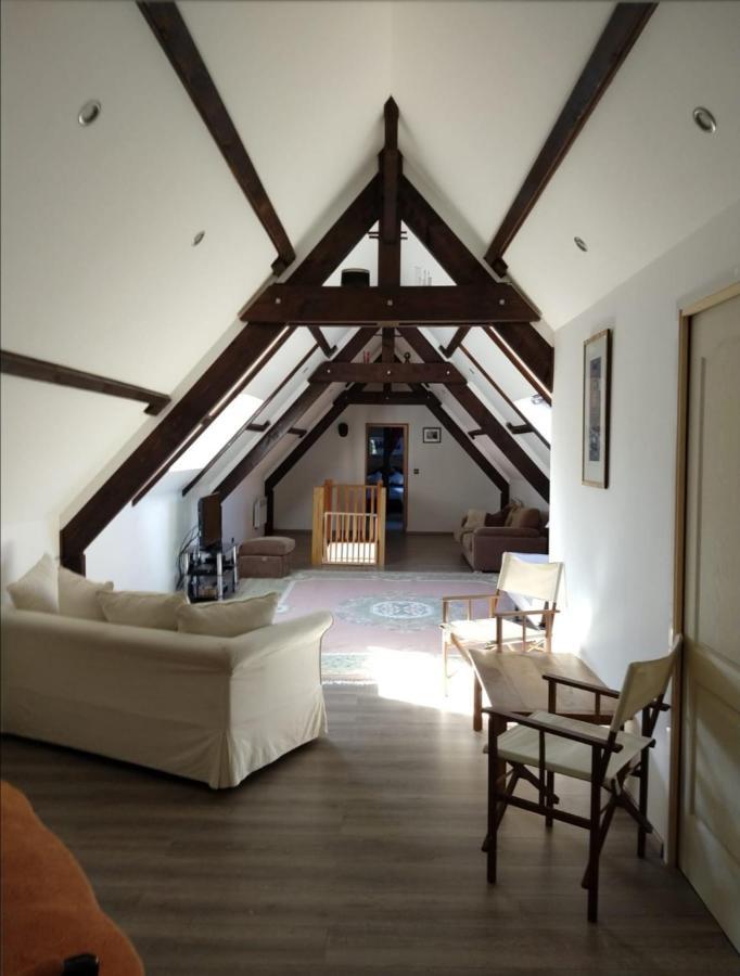 הוילה Coulans-sur-Gée 24H Le Mans - Les Haies Gite, Near Le Mans Circuit מראה חיצוני תמונה